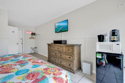 Coconut Cay Resort image 19